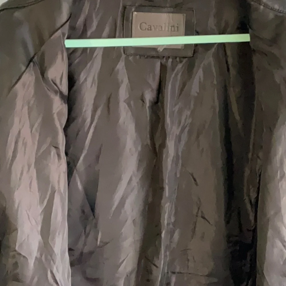 Calvin Klein Black Leather Jacket with Zippered Front and Fitted Waist - Picture 5 of 8